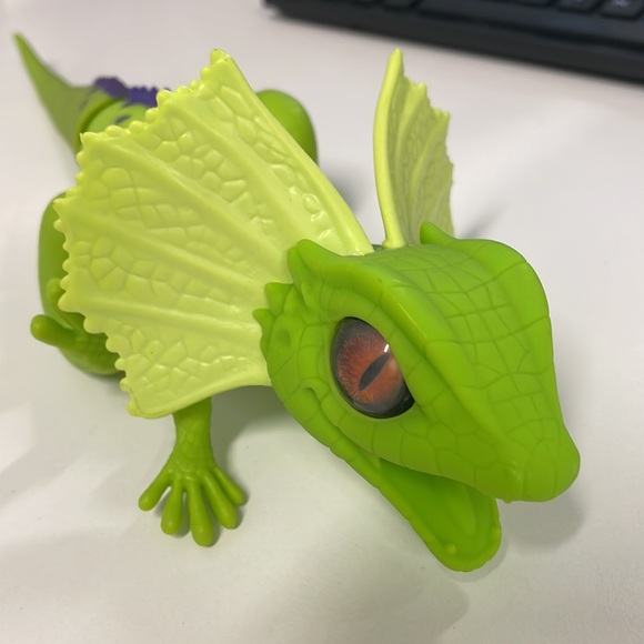 Zuru Robo Alive Frilled Neck Lizard Robotic Pet Green Battery Operated Toy WORKS - Picture 4 of 5
